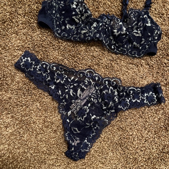 NWT Victoria’s Secret panty and bra matching set VS - Picture 2 of 9